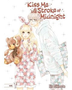 Rin Mikimoto • Kiss Me at the Stroke of Midnight, Volume 7